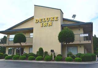 Photo of Deluxe Inn - Fayetteville
