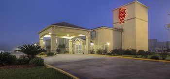 Photo of Red Roof Inn & Suites Lake Charles