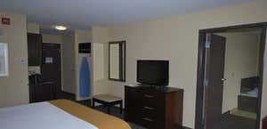 Holiday Inn Express Hotel & Suites Okmulgee