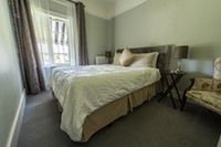 Room, Private Bathroom (Raphael): <strong>1 Queen Bed</strong><br /><b>Internet</b> - Free WiFi <br /> <b>Bathroom</b> - Private bathroom, a hair dryer (on request), and a shower/tub combination<br /><b>Comfort</b> - Daily housekeeping<br />Non-Smoking<br />&nbsp;