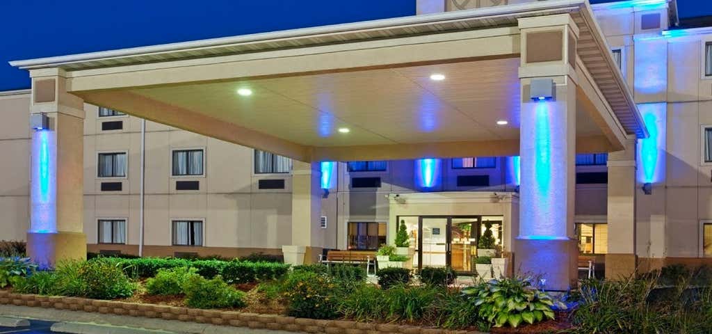 Photo of Holiday Inn Express & Suites La Porte