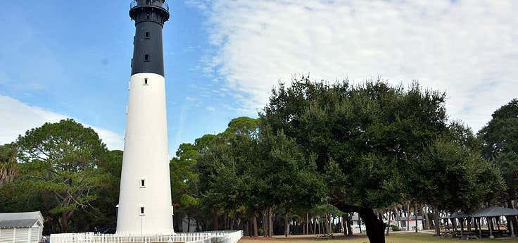 Photo of Hunting Island Lighthouse