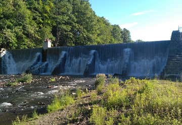 Photo of Lake Solitude Dam and Waterfall