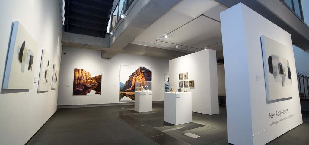 Photo of Glasshouse Regional Gallery