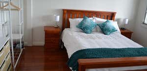 Cowries Shellharbour Village Bed and Breakfast