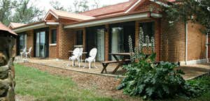Araluen Old Courthouse Bed and Breakfast