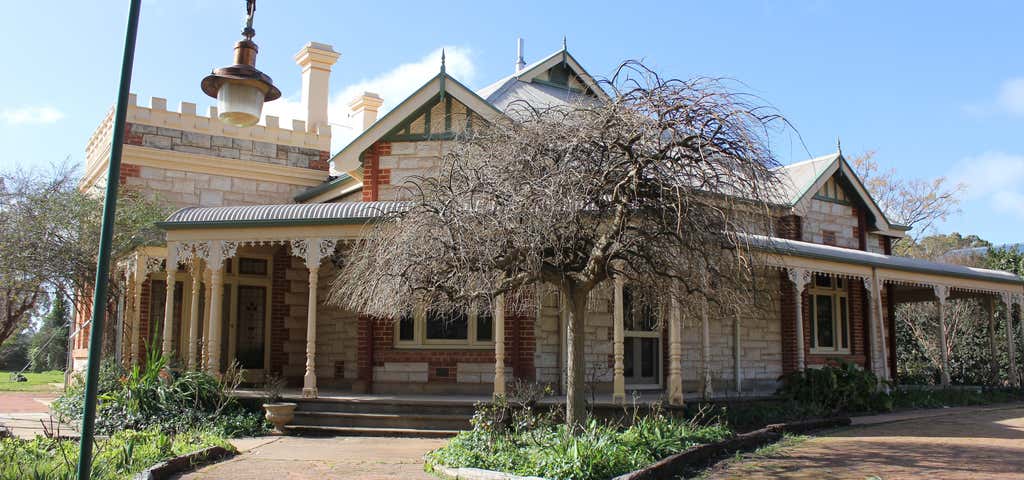 Photo of Cockburn House