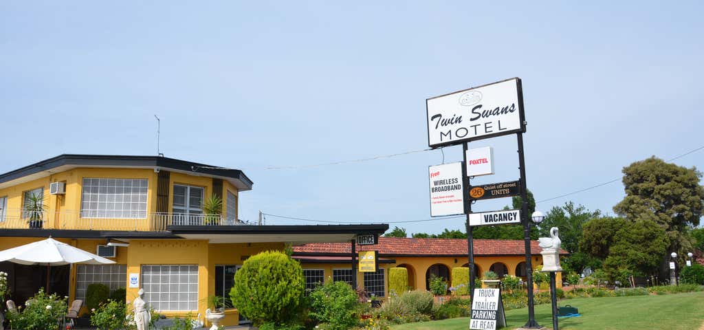 Photo of Twin Swans Motel