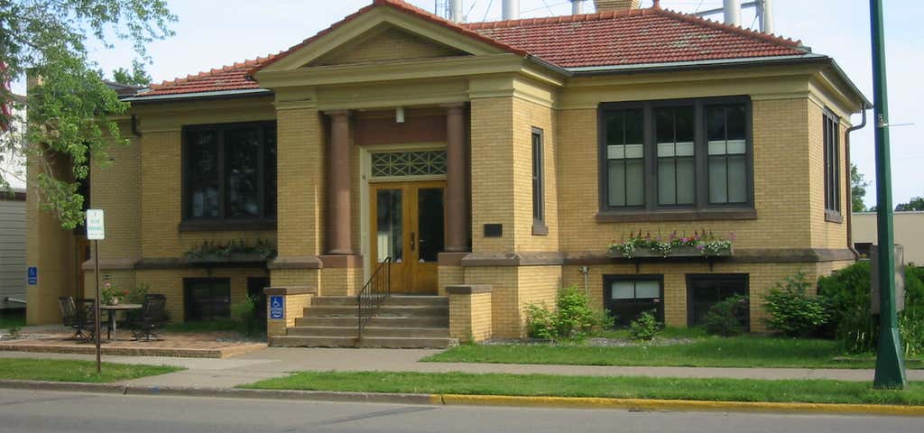 Photo of Aitkin Carnegie Library
