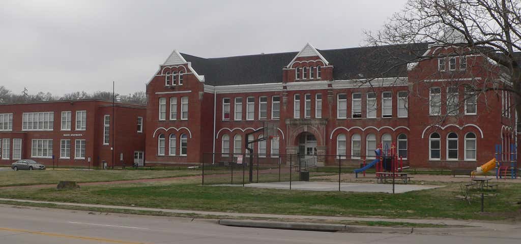 Mason School, Omaha | Roadtrippers