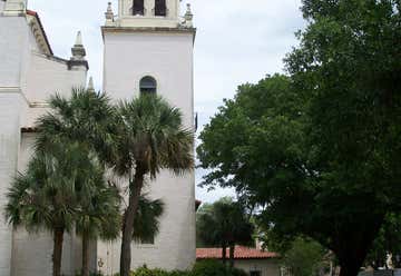 Photo of Knowles Memorial Chapel