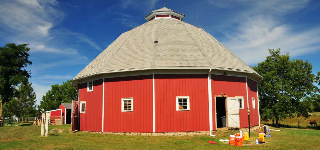 Photo of Maria and Franklin Wiltrout Polygonal Barn