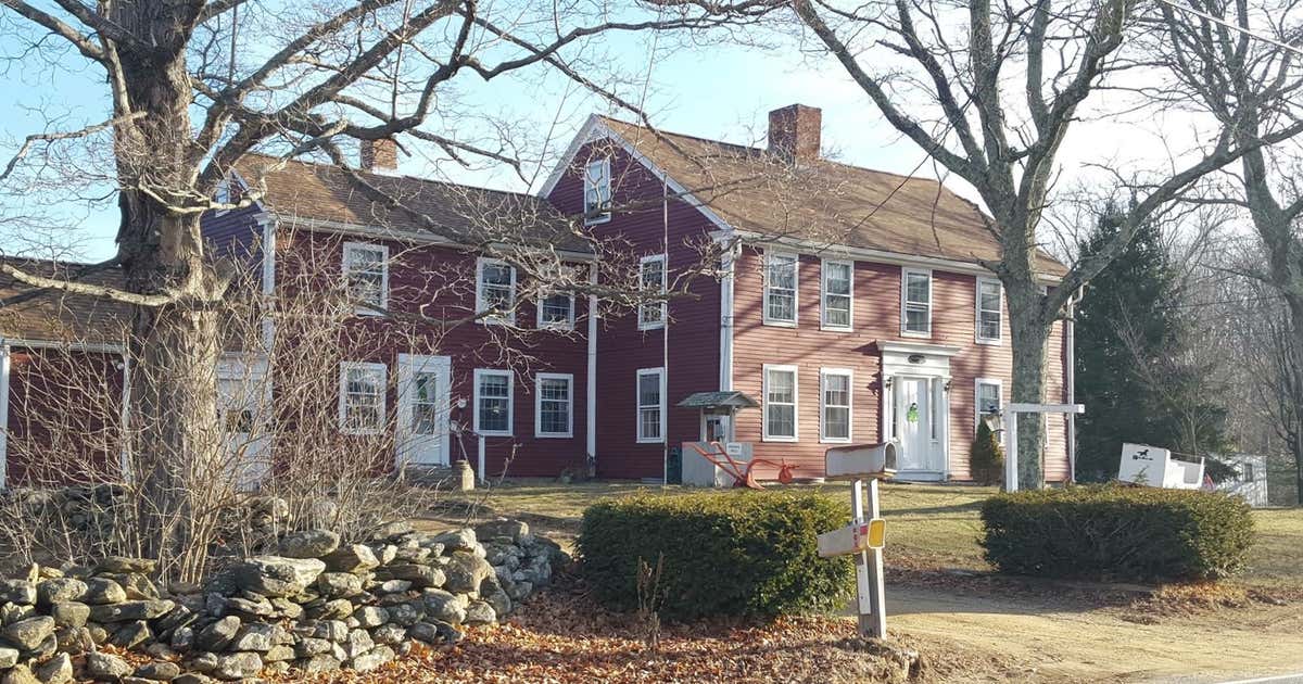 BarnesHill House, Spencer Roadtrippers