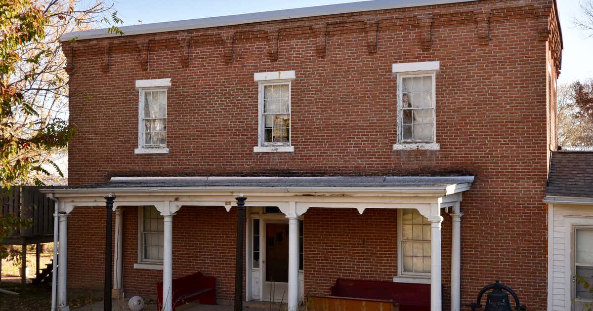 Appanoose County Sheriff's House and Jail, Centerville Roadtrippers
