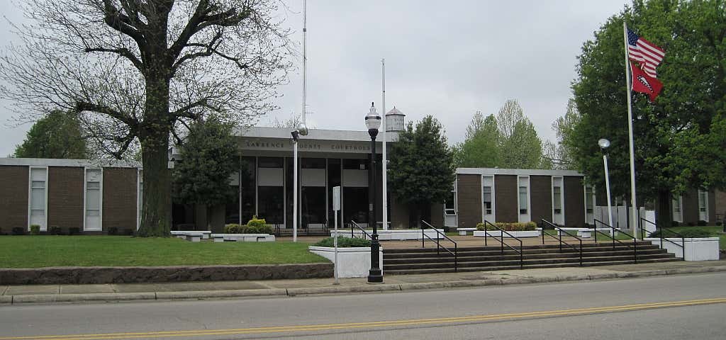 Photo of Lawrence County Courthouse