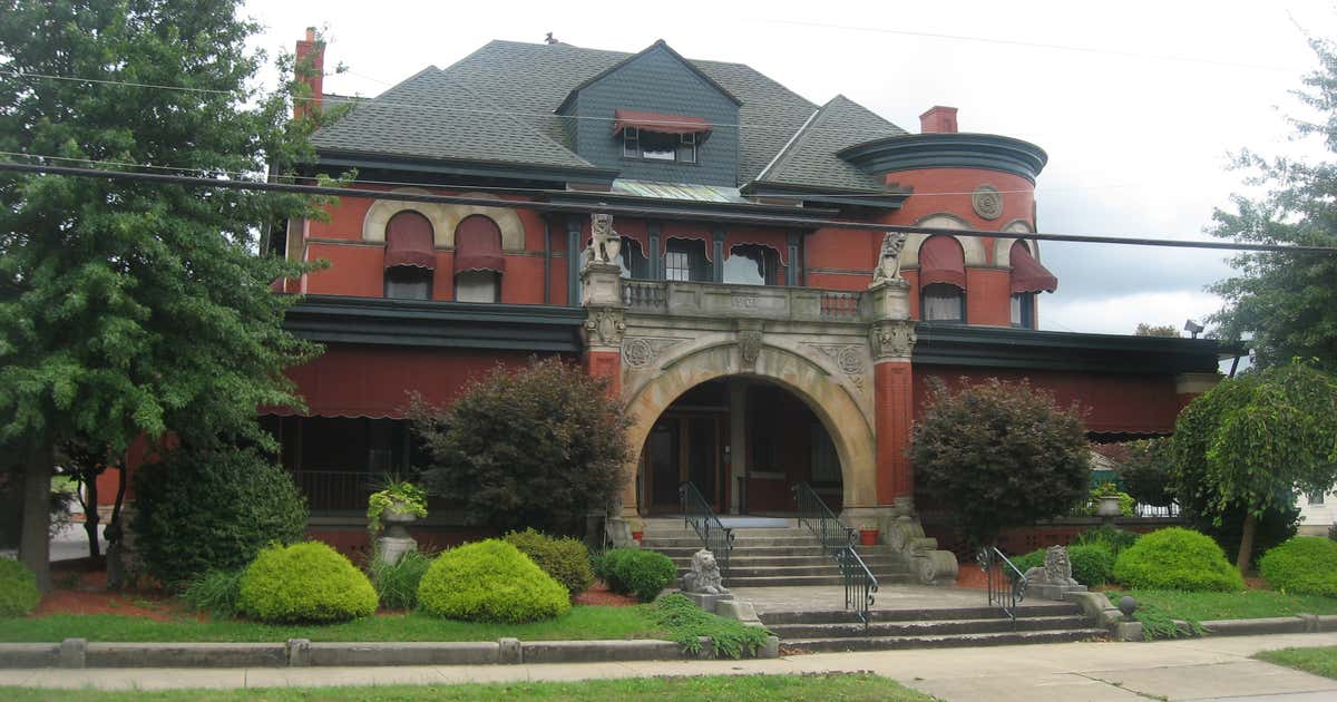 John S. Douglas House, Uniontown Roadtrippers