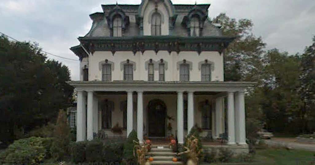 Grove Mansion, Maytown Roadtrippers