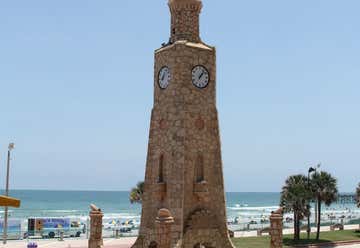 Photo of Daytona Beach Clock Tower and Fountain
