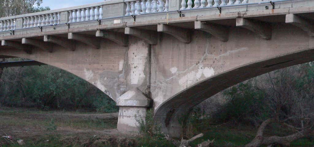 Photo of Winkelman Bridge