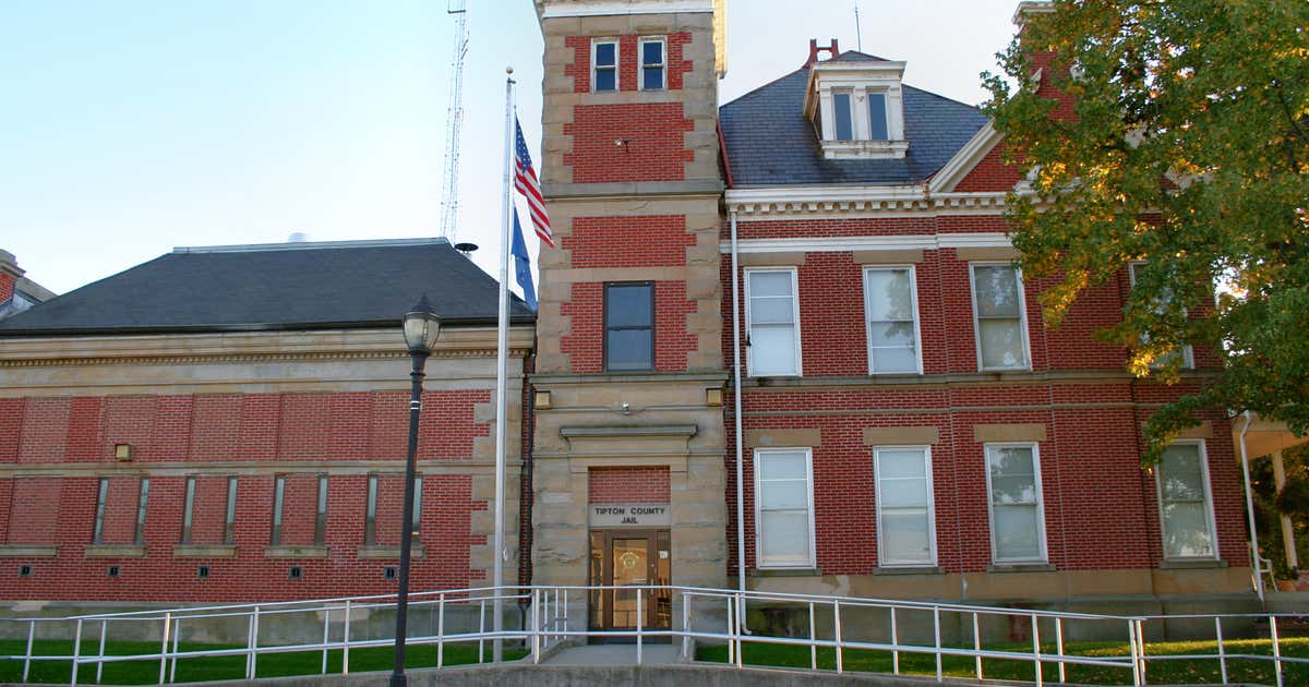 Tipton County Jail And Sheriff s Home Tipton Roadtrippers