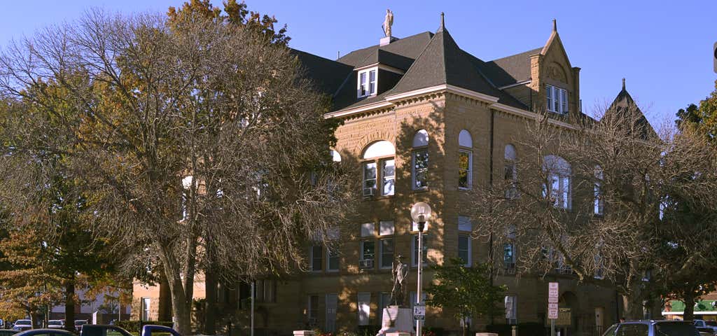 Photo of Adair County Courthouse