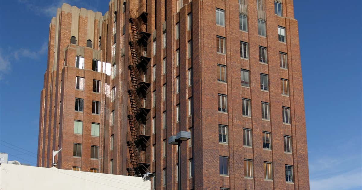 A. E. Larson Building, Yakima Roadtrippers