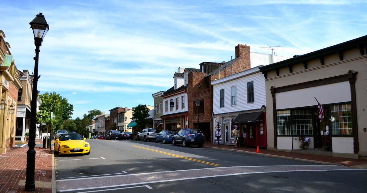 Warrenton Historic District, Warrenton Roadtrippers