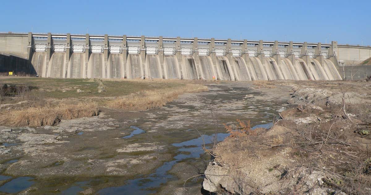 Harlan County Reservoir, Kansas Roadtrippers