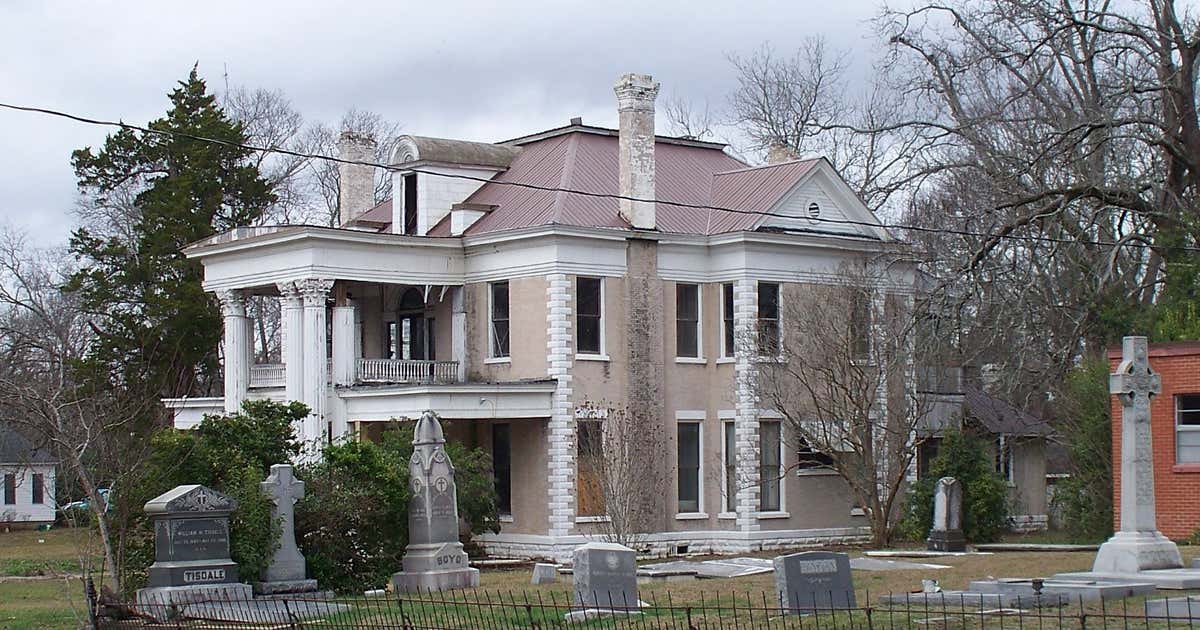 Uniontown Historic District, Uniontown Roadtrippers