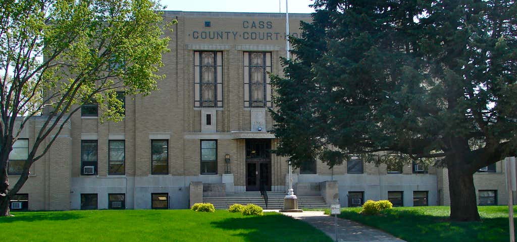 Photo of Cass County Court House