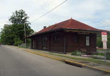 Photo of Berkeley Springs Train Depot