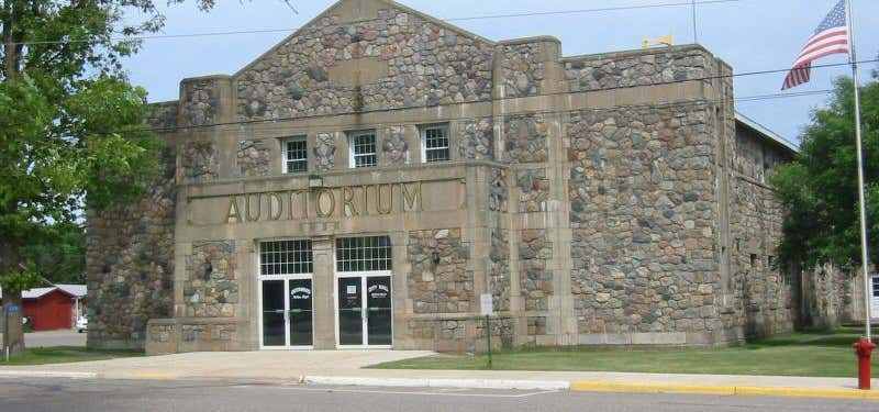 Photo of Deerwood Auditorium