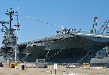Photo of USS ''Hornet'' (CVS-12) (Aircraft Carrier)