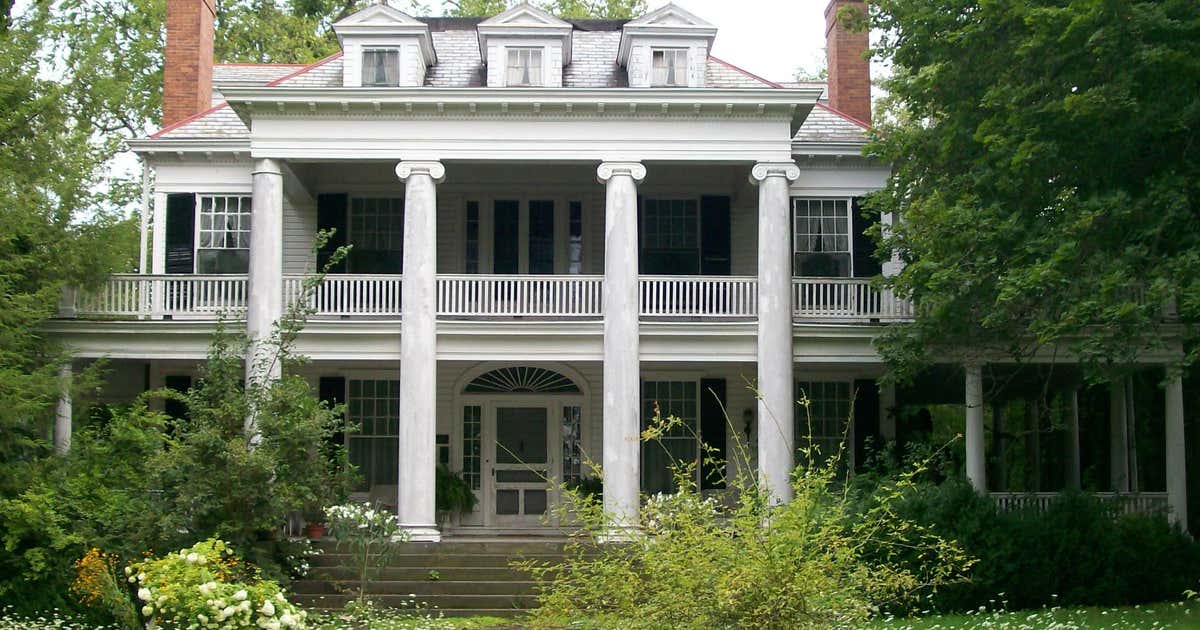 William C. Mooney House, Woodsfield Roadtrippers