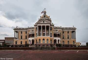 Photo of Harrison County Courthouse