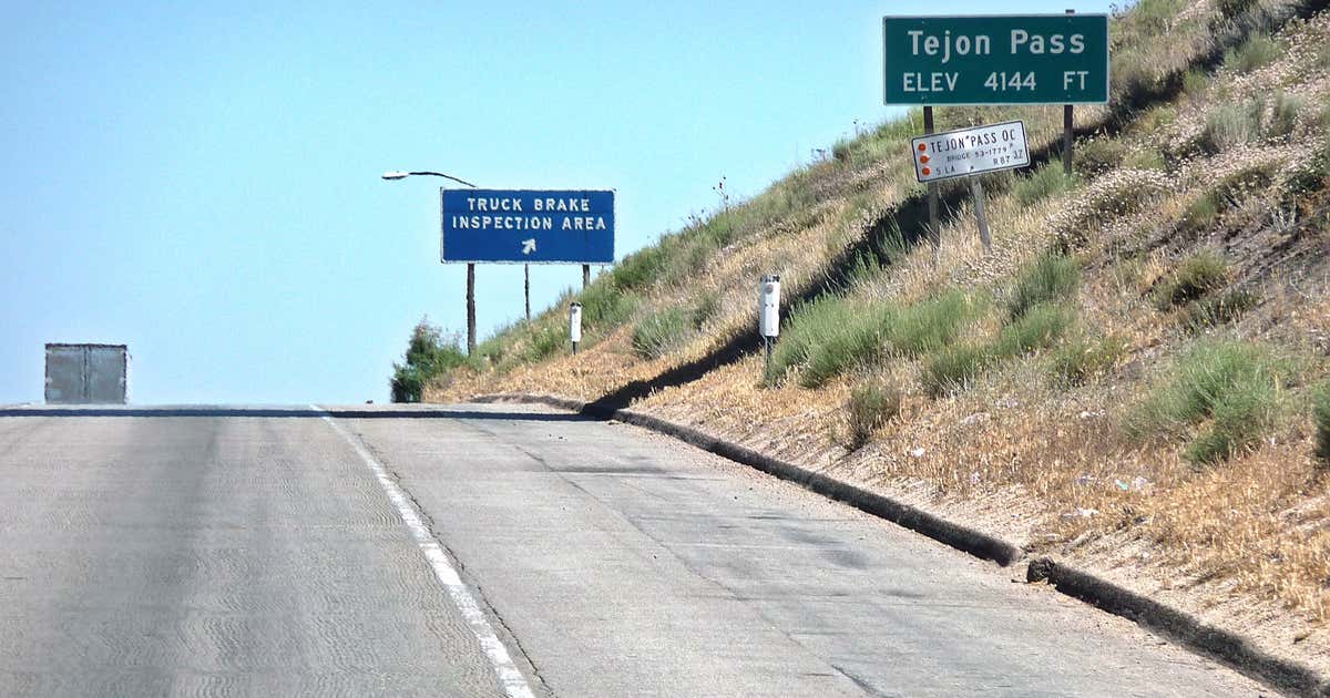 Tejon Pass, Lebec Roadtrippers