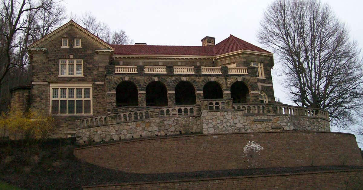 Johnson Camden McKinley House, Wheeling Roadtrippers