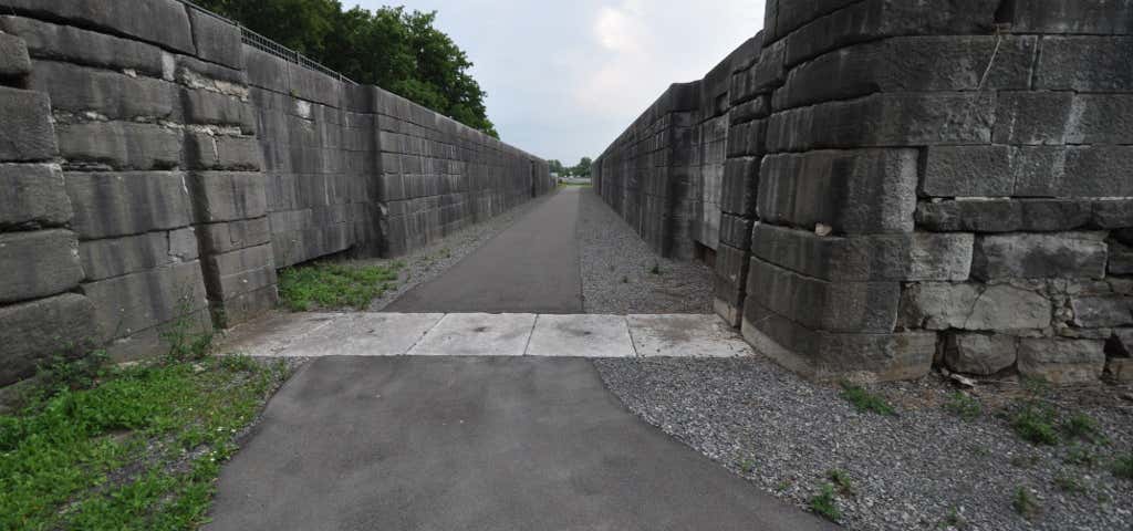 Photo of Erie Canal Lock 52 Complex