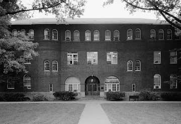 Photo of Lincoln Hall, Berea College