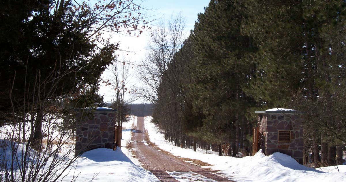 Fountain Lake Farm (Wisconsin Farm Home of John Muir), Wisconsin