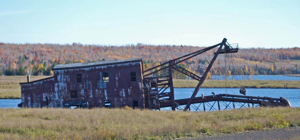 Photo of Calumet and Hecla/Quincy Reclaiming Sand Dredge