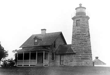 Photo of Windmill Point Lighthouse