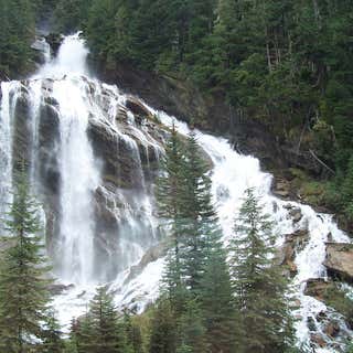 Pyramid Creek Falls Provincial Park