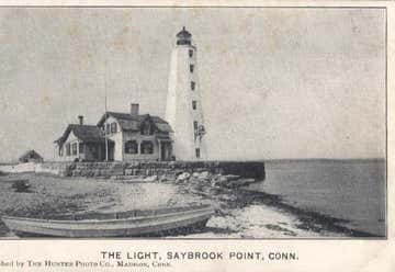 Photo of Lynde Point Light Saybrook Inner