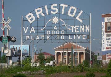 Photo of Bristol Virginia-Tennessee Slogan Sign