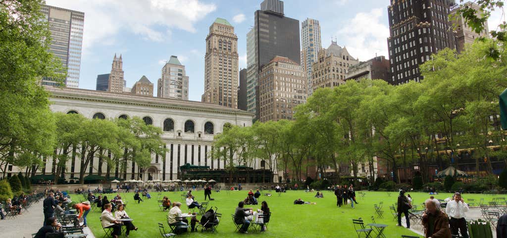 Photo of New York Public Library and Bryant Park