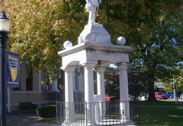 Photo of Confederate Monument