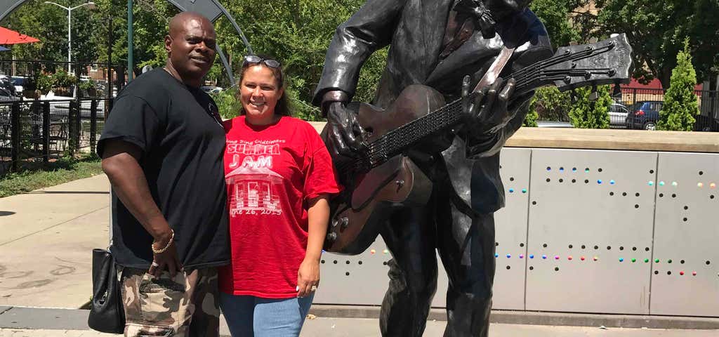 Photo of Chuck Berry Statue