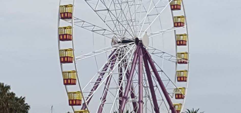 Photo of Giant Ferris Wheel -hello Hi Lite Amusements