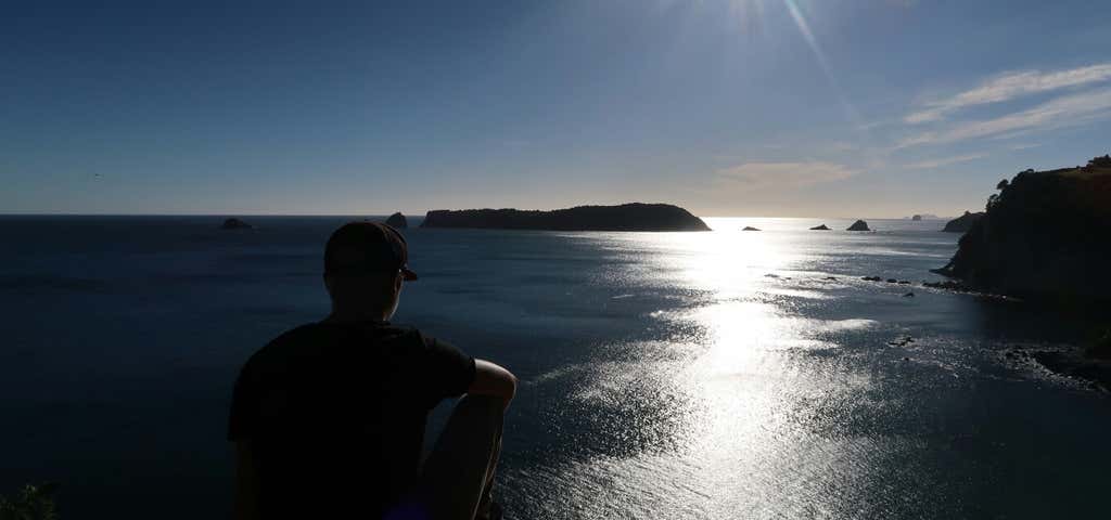 Photo of Cliff just before the Cathedral Cove